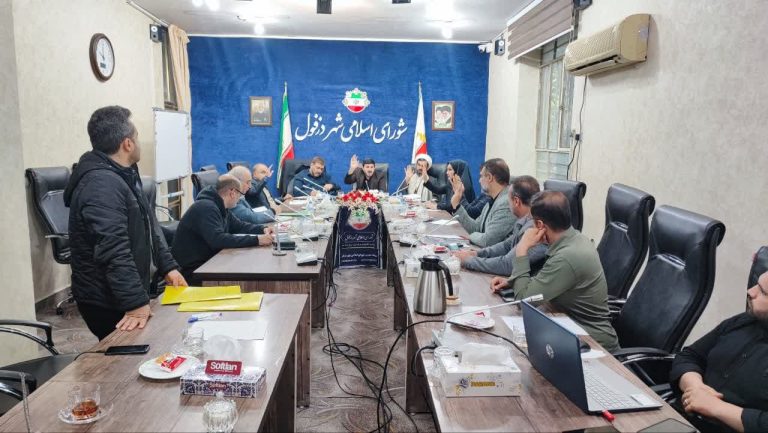 تسریع در رفع خطر سقف پیاده روها در دستور کار شهرداری قرار گرفت